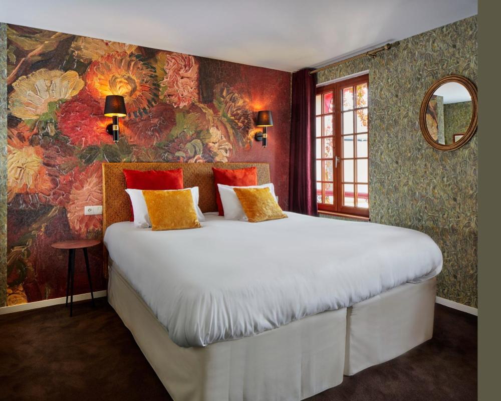 Logis Hotel Les Fuchsias Сен-Ва-ла-Уг Екстер'єр фото